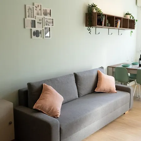 Apartment Arcimboldi's Nest - Close To Metro And Train Milan